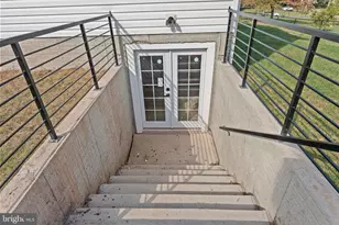 8111 Oak St, Manassas, VA 20111 - Photo 51