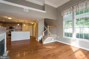 15426 Rosemont Manor Dr, Haymarket, VA 20169 - Photo 7