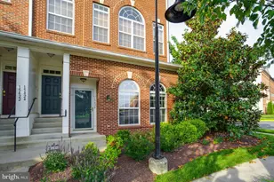 15426 Rosemont Manor Dr, Haymarket, VA 20169 - Photo 1