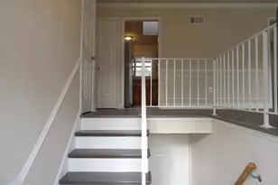 4304 Eldorado Dr, Woodbridge, VA 22193 - Photo 3