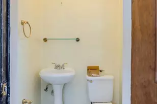 1329 Devils Reach Rd, Woodbridge, VA 22192 - Photo 15