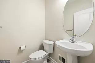 743 Collington Ct, Woodbridge, VA 22191 - Photo 23