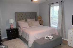 2851 Bowes Ln, Woodbridge, VA 22193 - Photo 15