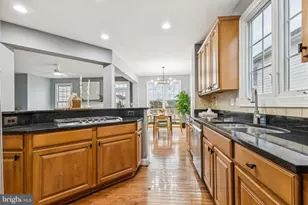 16363 Rusty Rudder Dr, Woodbridge, VA 22191 - Photo 7