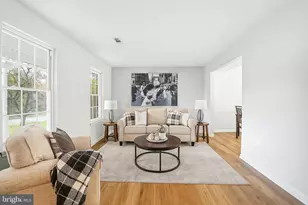 13357 Pelican Rd, Woodbridge, VA 22193 - Photo 9