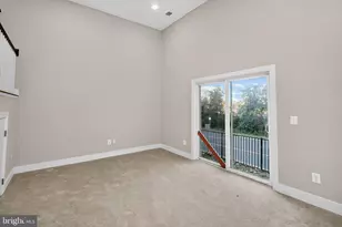 1322 Rail Stop Dr, Woodbridge, VA 22191 - Photo 29