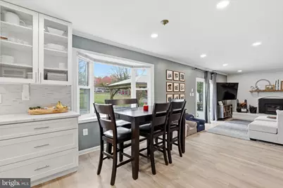 6047 Greenway Court, Manassas, VA 20112 - Photo 9