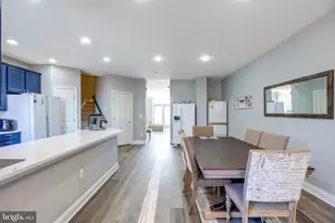 6907 Stanwick Square, Gainesville, VA 20155 - Photo 15