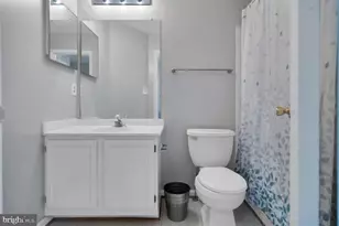 1947 Winslow Ct, Woodbridge, VA 22191 - Photo 7