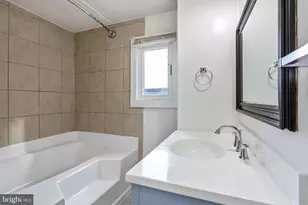 7805 Tayloe Dr, Manassas, VA 20112 - Photo 7