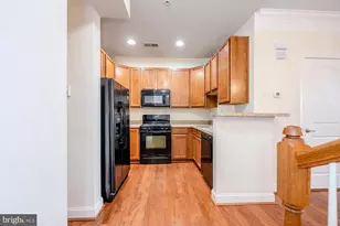 2667 Sheffield Hill Way, Woodbridge, VA 22191 - Photo 15