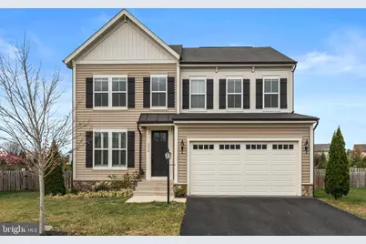 9516 Kimbleton Hall Loop, Manassas Park, VA 20111 - Photo 3