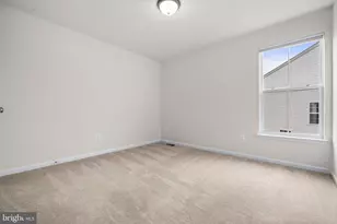 9516 Kimbleton Hall Loop, Manassas Park, VA 20111 - Photo 29