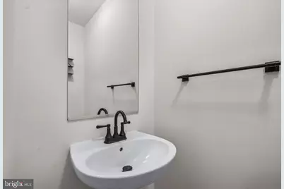 9516 Kimbleton Hall Loop, Manassas Park, VA 20111 - Photo 7