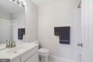 11708 Tolson Pl, Woodbridge, VA 22192 - Photo 17