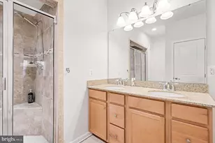 6900 Kona Dr, Gainesville, VA 20155 - Photo 13