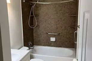 14363 Berkshire Dr, Woodbridge, VA 22193 - Photo 11