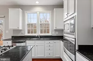 15204 Briggs Way, Woodbridge, VA 22193 - Photo 11