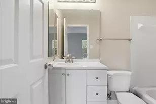 2038 Stargrass Ct, Woodbridge, VA 22192 - Photo 23
