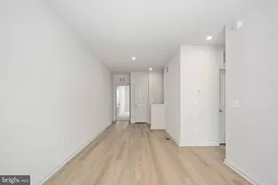 2540 Neabsco Common Pl, Woodbridge, VA 22191 - Photo 9