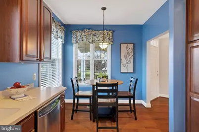 6920 Netherstone Court, Gainesville, VA 20155 - Photo 7