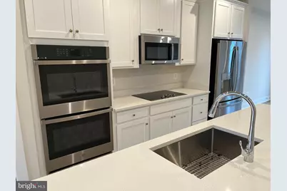 8883 Curie Street, Manassas, VA 20109 - Photo 5