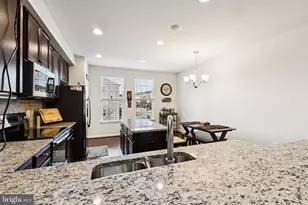 14695 May Oaks Ct, Woodbridge, VA 22191 - Photo 5