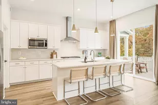 18260 Moss Gdn Rd, Dumfries, VA 22026 - Photo 3