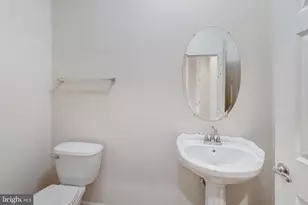 680 Watermans Dr, Woodbridge, VA 22191 - Photo 5