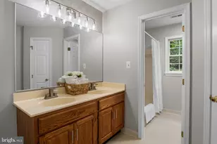 10201 Leatherleaf Ct, Manassas, VA 20111 - Photo 49