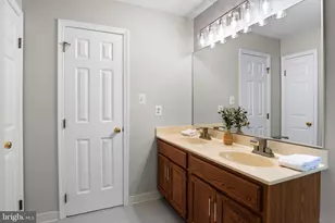 10201 Leatherleaf Ct, Manassas, VA 20111 - Photo 53