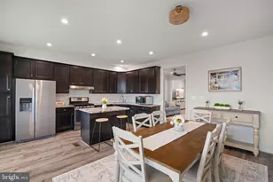 15981 Marsh Pl, Haymarket, VA 20169 - Photo 7