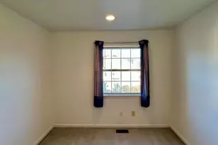 16321 Taconic Cir, Dumfries, VA 22025 - Photo 13