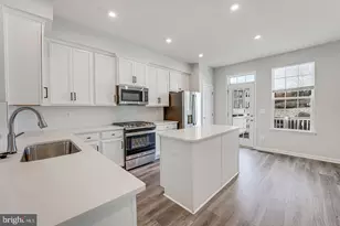 18339 Reaper Hl Ct, Triangle, VA 22172 - Photo 7