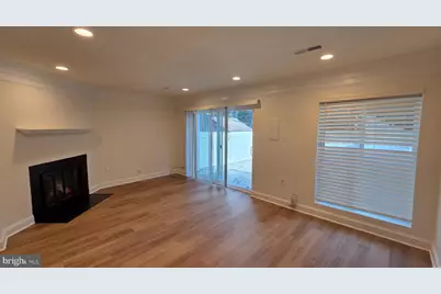 15277 Lodge Terrace, Woodbridge, VA 22191 - Photo 11