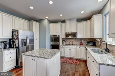 7067 Kona Drive, Gainesville, VA 20155 - Photo 11