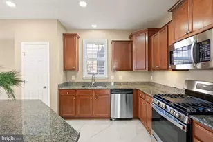 7722 Yalta Way, Gainesville, VA 20155 - Photo 21