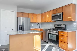 12865 Misty Ln, Woodbridge, VA 22192 - Photo 13