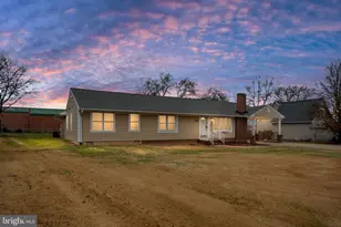 1412 Devils Reach Rd, Woodbridge, VA 22192 - Photo 3