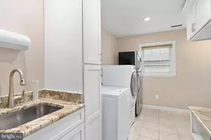 1412 Devils Reach Rd, Woodbridge, VA 22192 - Photo 25