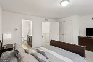 16894 Porters Inn Dr, Dumfries, VA 22026 - Photo 15