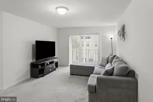 16894 Porters Inn Dr, Dumfries, VA 22026 - Photo 23