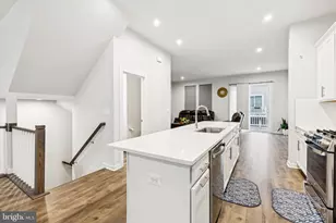 1697 Beech Leaf St, Dumfries, VA 22026 - Photo 9