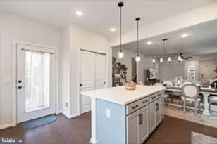 6425 Hibiscus Path Ter, Haymarket, VA 20169 - Photo 19