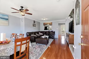7823 Brookview Ct, Manassas, VA 20109 - Photo 5