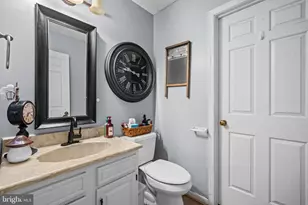 15985 Cove Ln, Dumfries, VA 22025 - Photo 11