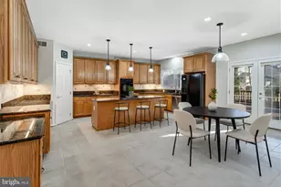 17644 Chisholm Ln, Dumfries, VA 22026 - Photo 3