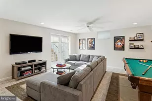 17644 Chisholm Ln, Dumfries, VA 22026 - Photo 19