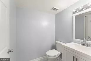 8068 Stonewall Brigade Ct, Manassas, VA 20109 - Photo 19