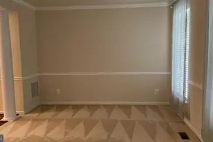 12437 Pfitzner Ct, Woodbridge, VA 22192 - Photo 5